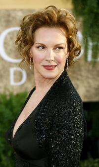 Elizabeth Perkins at the 64th Annual Golden Globe Awards.