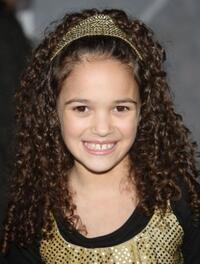 Madison Pettis at the premiere of "Hannah Montana and Miley Cyrus."