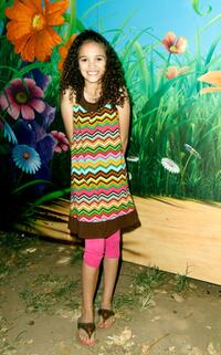 Madison Pettis at the "A Time for Heroes Celebrity Carnival."