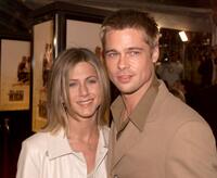 Jennifer Aniston and Brad Pitt at the premiere of "The Mexican."