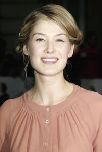 Rosamund Pike at the premiere of "The Queen."