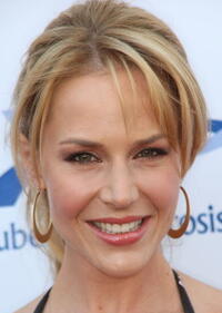 Julie Benz at the Seventh Annual Comedy For A Cure benefit.