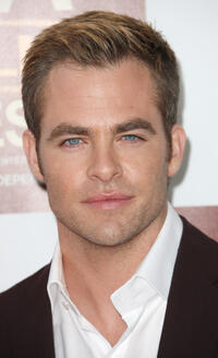 Chris Pine at the California premiere of "People Like Us."