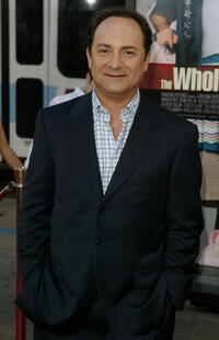 Kevin Pollack at the premiere of "The Whole Ten Yards".