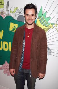 Freddie Prinze, Jr. at the MTV's Total Request Live.