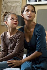 Alexis Llewellyn and Halle Berry in "Things We Lost in the Fire."