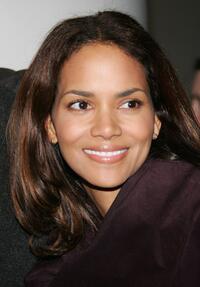 Halle Berry at the premiere of "Freedomland."