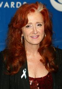 Bonnie Raitt at the 45th Annual Grammy Awards.