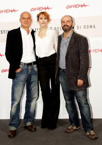 Claudio Bisio, Anita Caprioli and Giulio Manfredonia at the photocall of "Si Puo Fare" during the 3rd Rome International Film Festival.