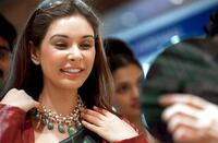 Lisa Ray at the inauguration of "Jewels 2002" Indian jewellery show.