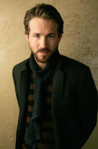 Ryan Reynolds at "The Nines" 2007 Sundance Portrait Session. 