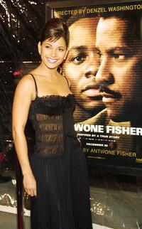 Salli Richardson at the premiere of "Antwone Fisher."