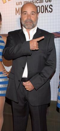 Antonio Resines at the premiere of "The Producers."