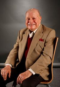 Don Rickles poses in the portrait studio during AFI FEST 2007 presented by Audi.