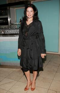 Zuleikha Robinson at the after party of the premiere of "The Assassination Of Jesse James By The Coward Robert Ford."