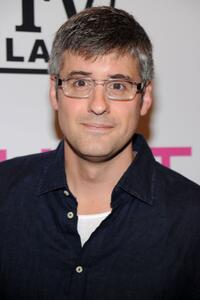 Mo Rocca at the premiere of "Hot in Cleveland."