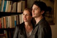 Julia Roberts as Liz Gilbert and James Franco as David in "Eat, Pray, Love."