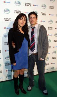 Jason Biggs and Jenny Mollen at the 34th Annual People's Choice Awards.