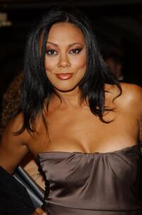 Lela Rochon at the California premiere of "Tears Of The Sun."