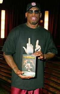 Dennis Rodman at the signing of "I Should Be Dead By Now."