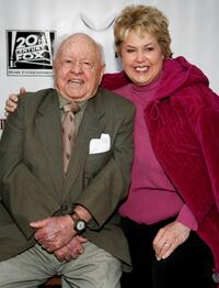 Mickey Rooney and Jan Rooney at the Night at the Museum's T-Rex Trek send-off .