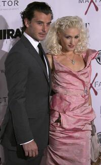 Gavin Rossdale and his wife Gwen Stefani at the premiere of "The Aviator."