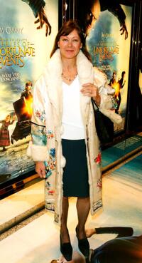 Jenny Agutter at the premiere of "Lemony Snicket's A Series Of Unfortunate Events".