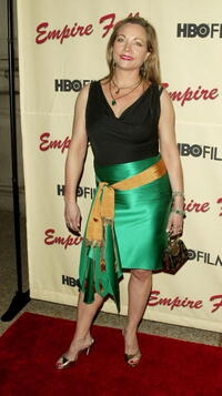 Theresa Russell at the premiere of "Empire Falls".