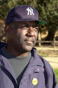 Richard Roundtree at the 5th Annual Expedition Inspiration Take-A-Hike benefit for breast cancer research.