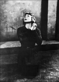 Ingrid Bergman plays Joan of Arc in "Joan of Arc."