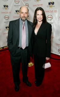 Richard Schiff and Sheila Kelley at the 18th Annual Night Of 100 Stars Gala.