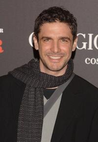 Leonardo Sbaraglia at the Spanish premiere of "Volver."