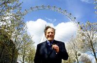 George Segal at the trip of the London Eye to promote tourism in London and try to persuade tourists to return since bad publicity over the foot-and-mouth disease hit Britain.