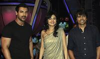 John Abraham, Sonal Sehgal and director Nagesh Kukunoor at the promotional event of "Aashayein."