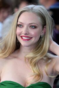 Amanda Seyfried at the world premiere of "Mamma Mia!"