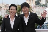 Shin Ha-kyun and Song Kang-Ho at the photocall of "Thirst" during the 62nd Cannes Film Festival.