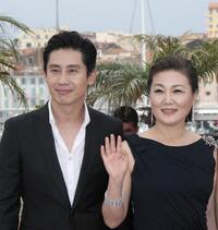 Shin Ha-kyun and Kim Hae-Sook at the photocall of "Thirst" during the 62nd Cannes Film Festival.
