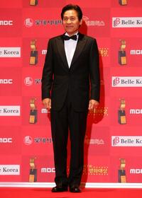 Ahn Sung-ki at the 7th Korean Film Awards.