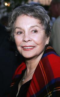 Jean Simmons at the premiere of the play "You Cant Take It With You" presented by the Geffen Playhouse at the Brentwood Theatre.