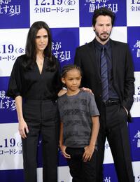 Jennifer Connelly, Jaden Smith and Keanu Reeves at the press conference of "The Day The Earth Stood Still."