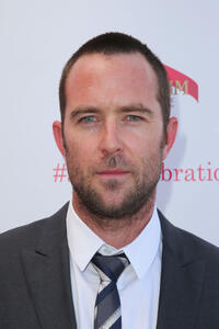 Sullivan Stapleton
