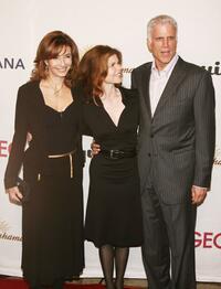 Mary Steenburgen, publicist Annett Wolf and Ted Danson at the Oceanas 2006 Partners Award Gala.
