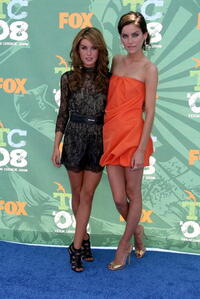 Jessica Stroup and Shenae Grimes at the 2008 Teen Choice Awards.
