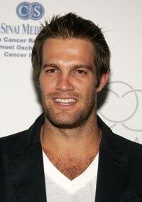 Geoff Stults at the inaugural "Design A Cure" charity event.
