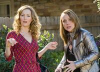 Leslie Mann as Scarlet and Nicole Sullivan as Naomi in "17 Again."