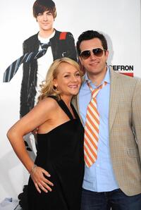 Nicole Sullivan and Jason Packham at the Los Angeles premiere of "17 Again."