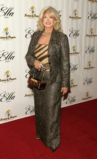 Connie Stevens at the Society of Singers 14th Annual Ella Award honoring Sir Elton John.