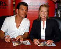 Patrick Swayze and Lisa Niemi at the Borders Bookstore to sign copies of their new movie "One Last Dance."