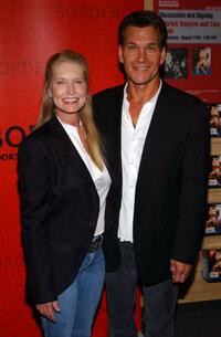 Lisa Niemi and Patrick Swayze at the Borders Bookstore to sign copies of their new movie "One Last Dance."
