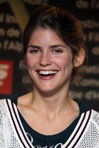 Alice Taglioni at the photocall of "Acteur" during the 10th comedian film festival.